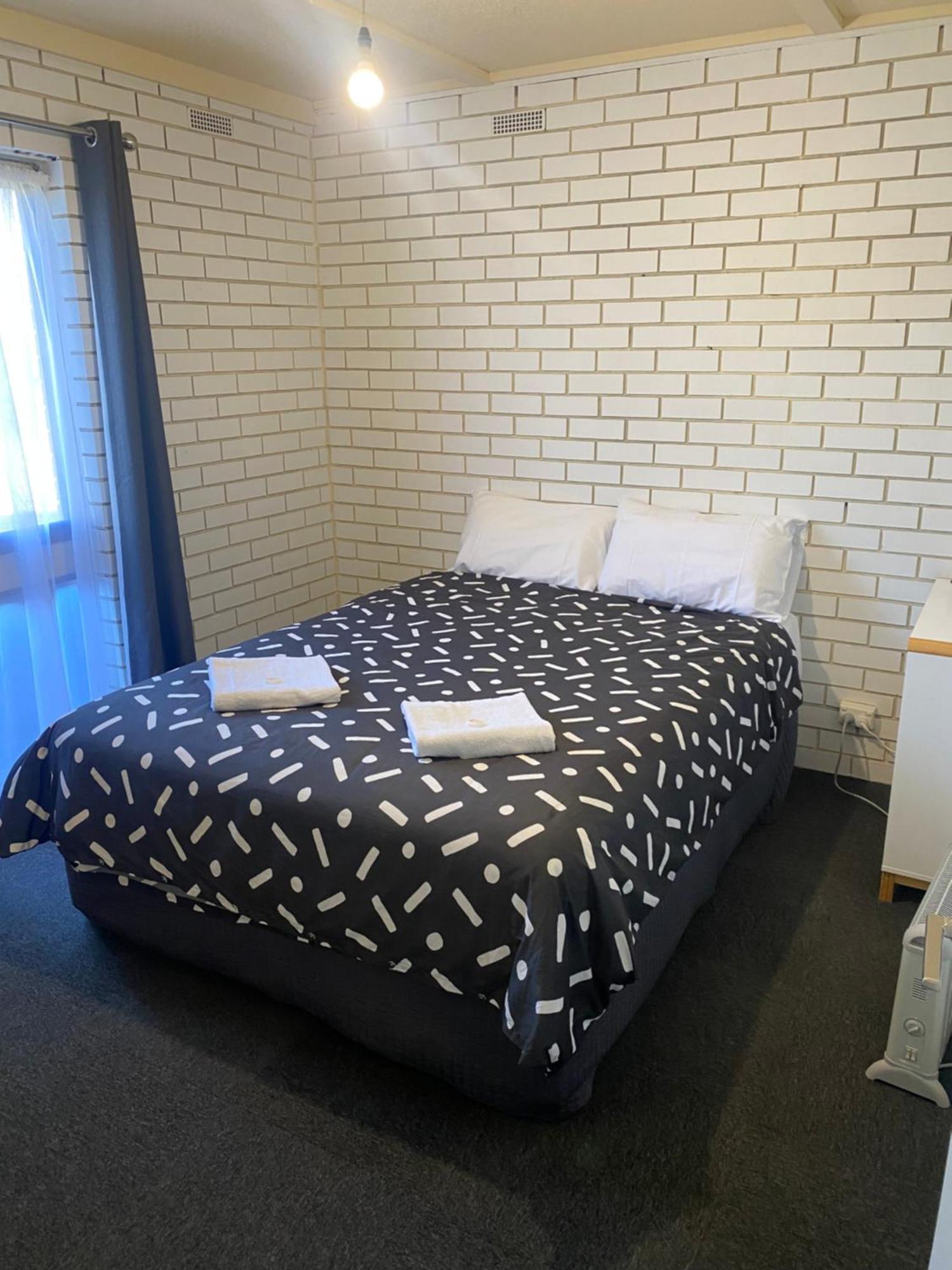 Tatura Country Motel Extérieur photo